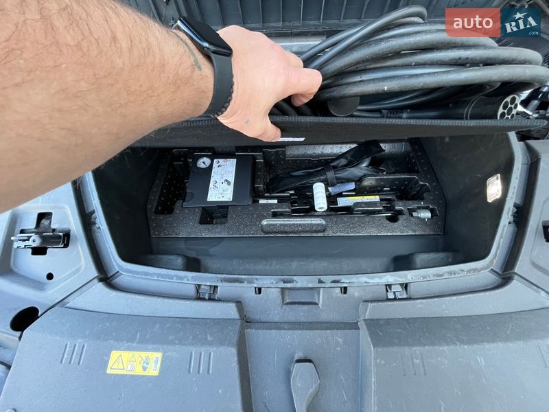 Внедорожник / Кроссовер Audi e-tron 2019 в Бориславе