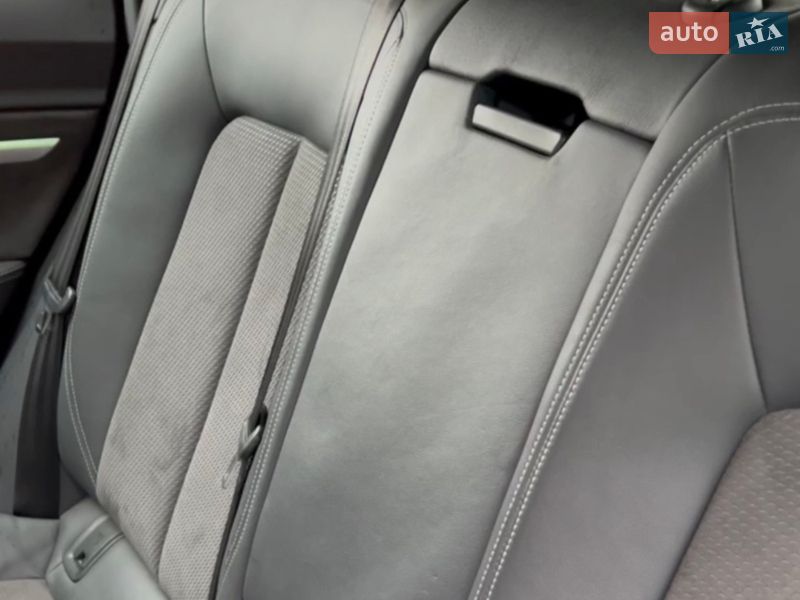 Внедорожник / Кроссовер Audi e-tron 2019 в Сокале