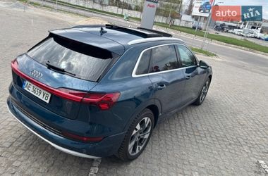 Позашляховик / Кросовер Audi e-tron 2019 в Дніпрі