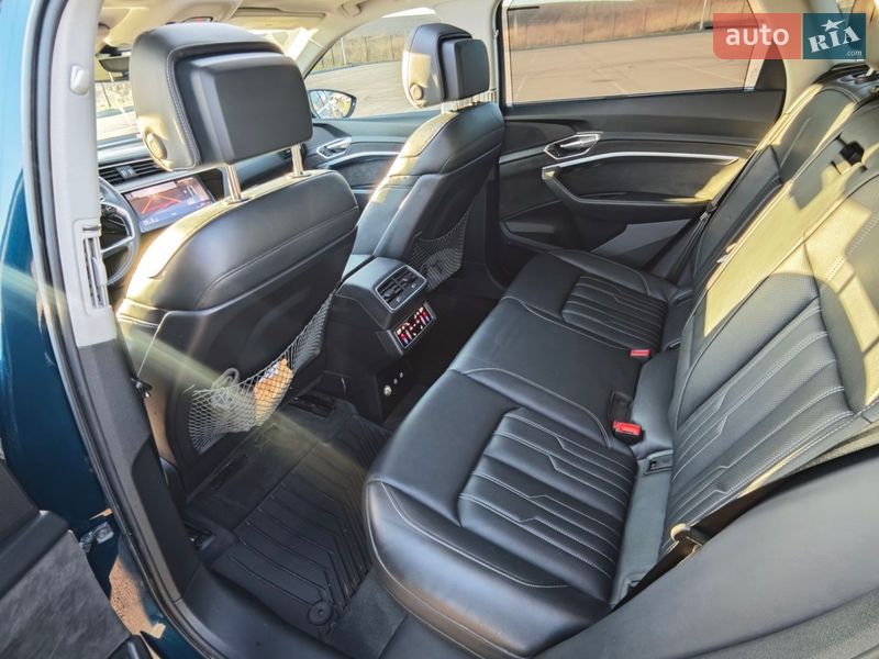 Внедорожник / Кроссовер Audi e-tron 2019 в Ровно