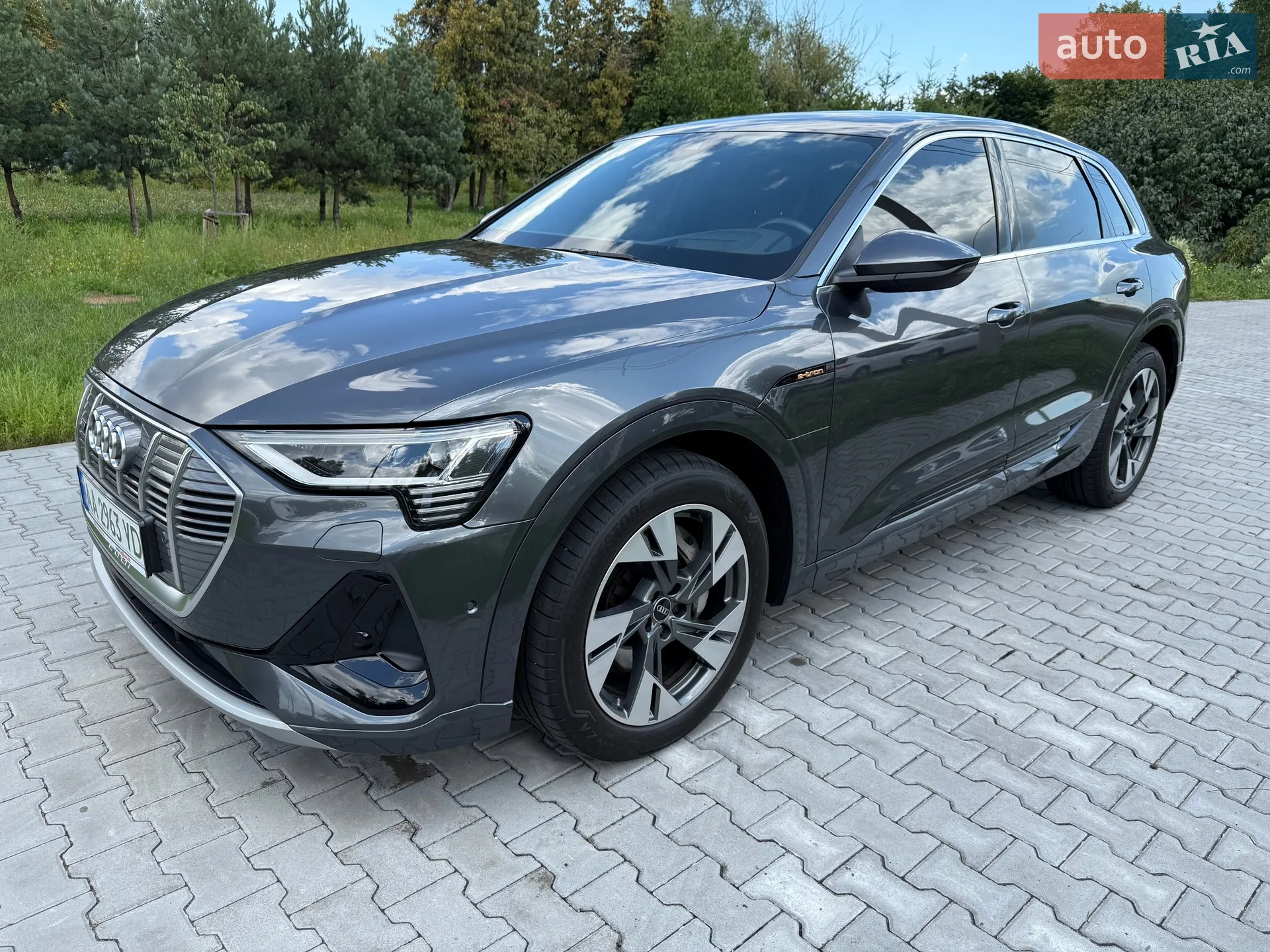 2021 Audi e-tron - мініатюра 8