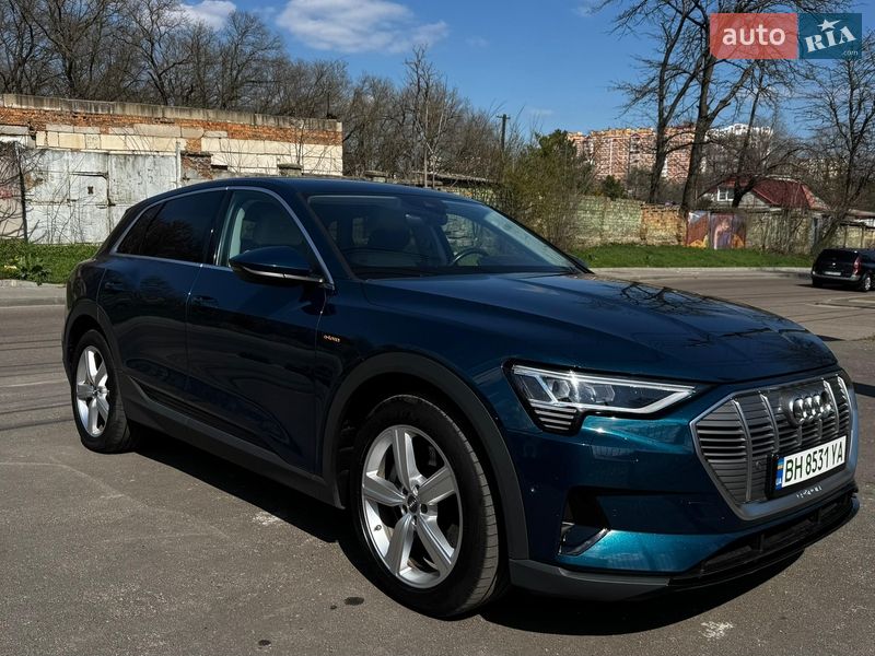 Внедорожник / Кроссовер Audi e-tron 2020 в Одессе