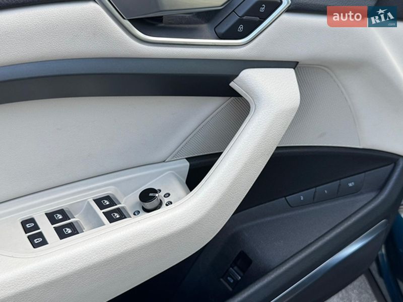 Внедорожник / Кроссовер Audi e-tron 2020 в Одессе