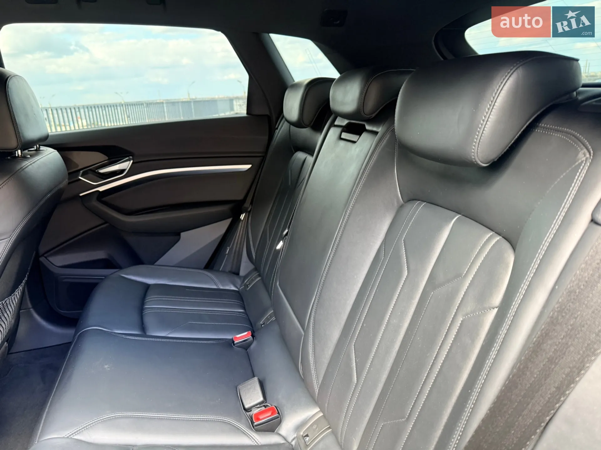 2022 Audi e-tron - мініатюра 26