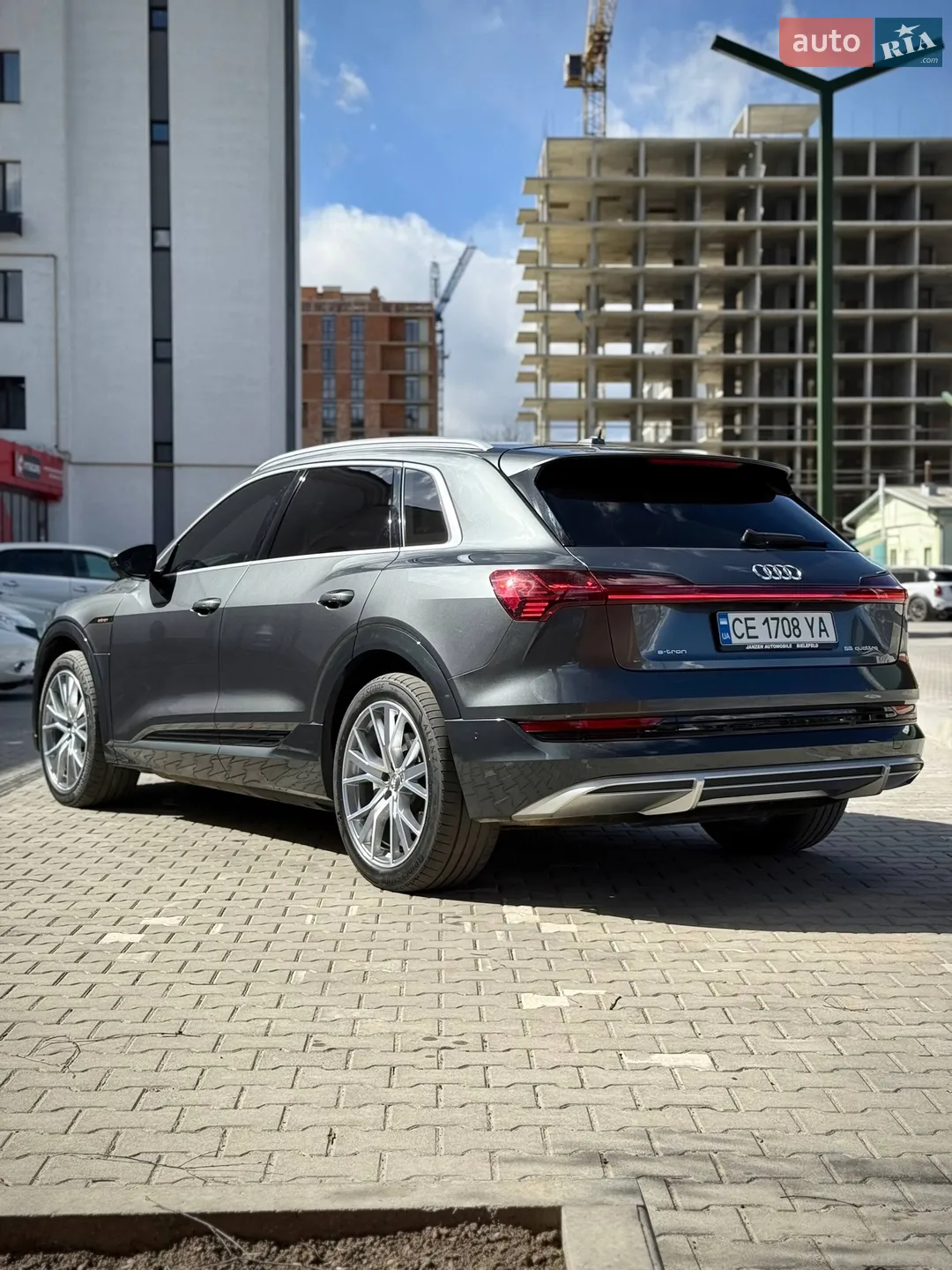 2020 Audi e-tron - мініатюра 6
