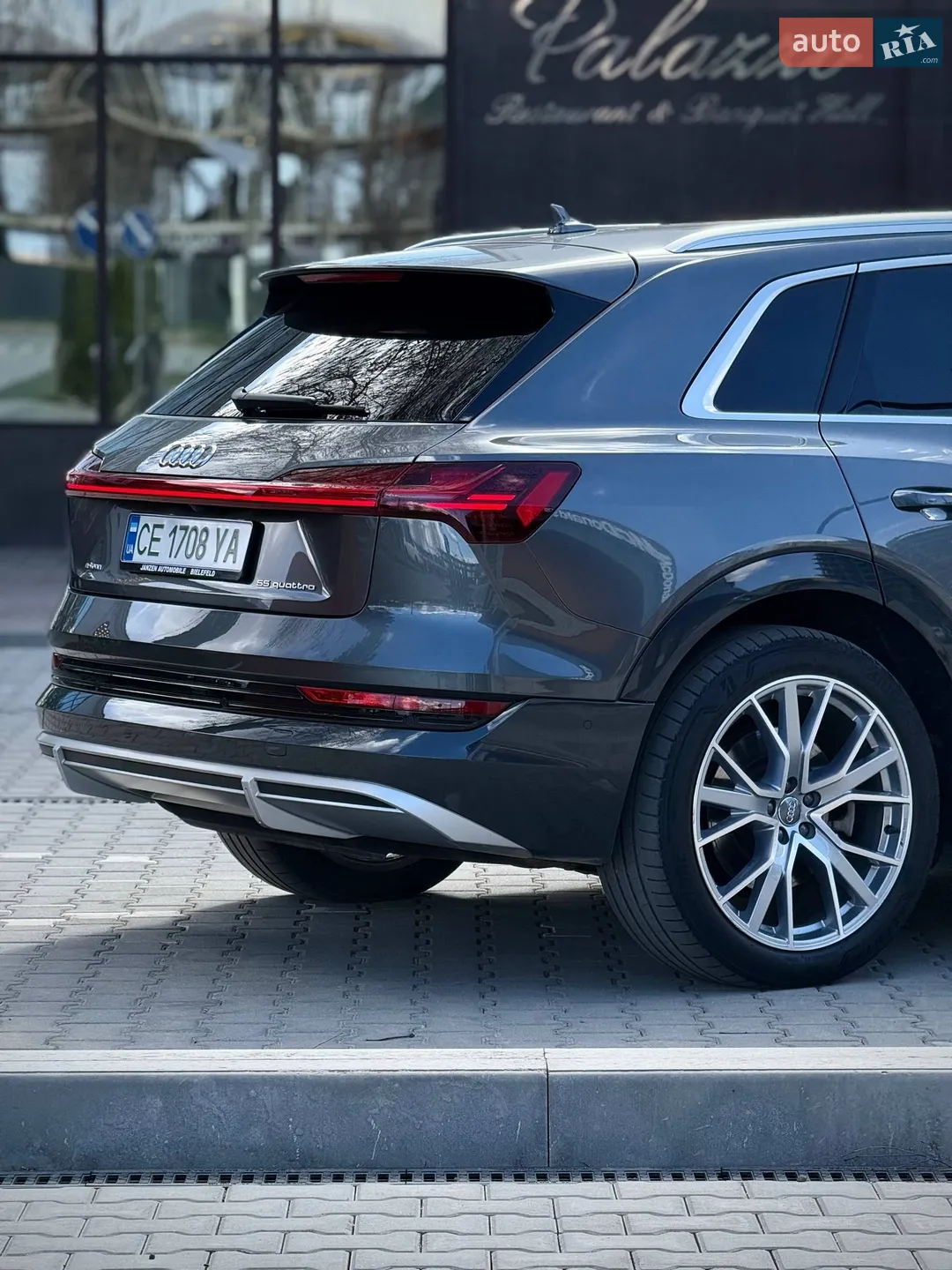 2020 Audi e-tron - мініатюра 10
