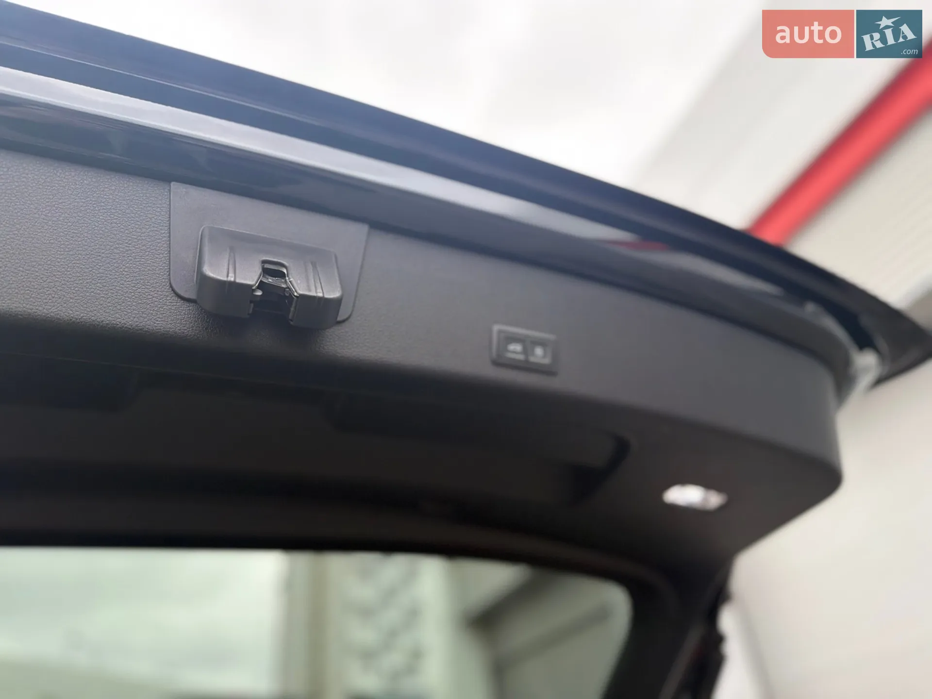 2019 Audi e-tron - мініатюра 12