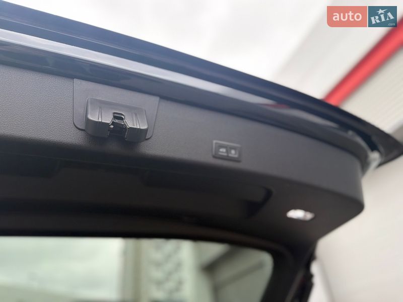 Внедорожник / Кроссовер Audi e-tron 2019 в Киеве