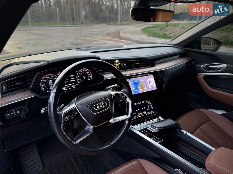 Позашляховик / Кросовер Audi e-tron 2019 в Житомирі