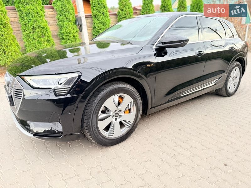 Внедорожник / Кроссовер Audi e-tron 2022 в Хмельницком