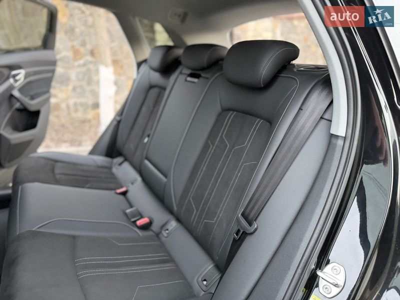 Внедорожник / Кроссовер Audi e-tron 2022 в Хмельницком