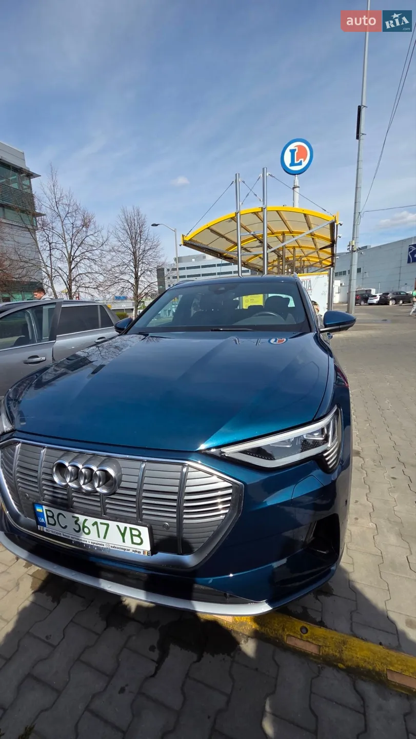 2019 Audi e-tron - фото 1