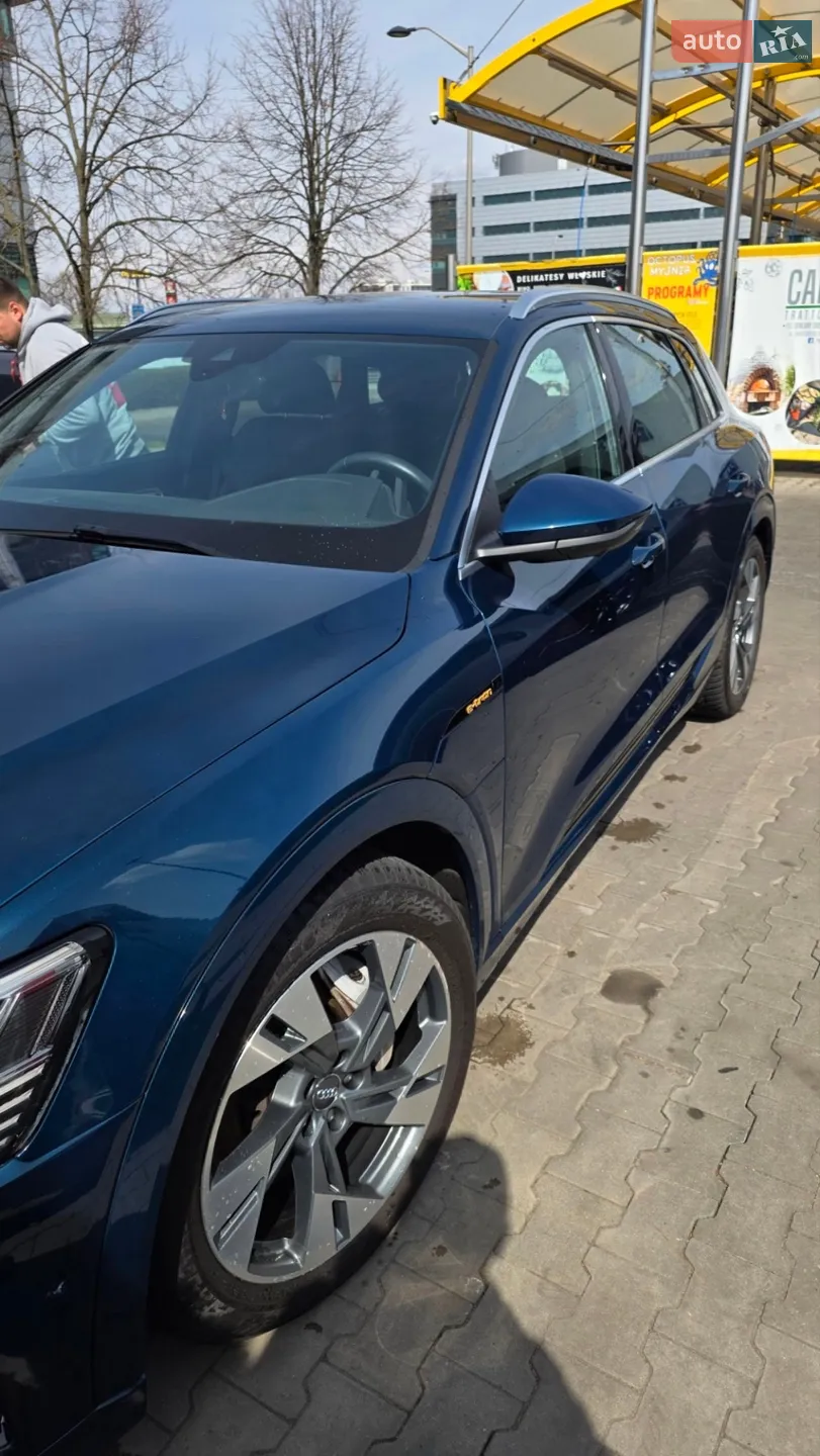 2019 Audi e-tron - мініатюра 21