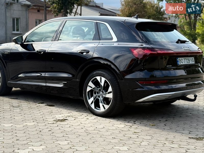 Внедорожник / Кроссовер Audi e-tron 2020 в Тернополе