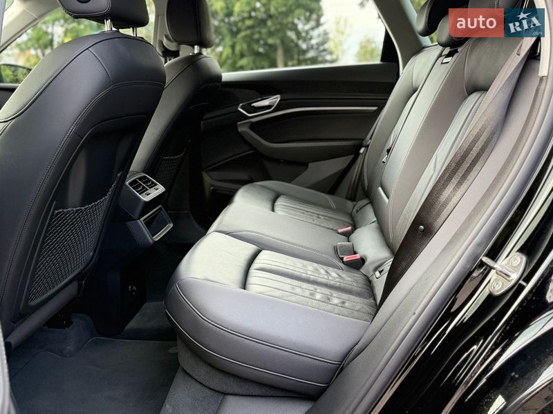 Внедорожник / Кроссовер Audi e-tron 2020 в Тернополе