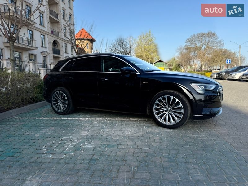 Внедорожник / Кроссовер Audi e-tron 2019 в Одессе