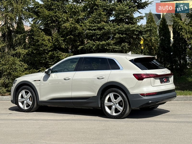 Внедорожник / Кроссовер Audi e-tron 2020 в Тернополе