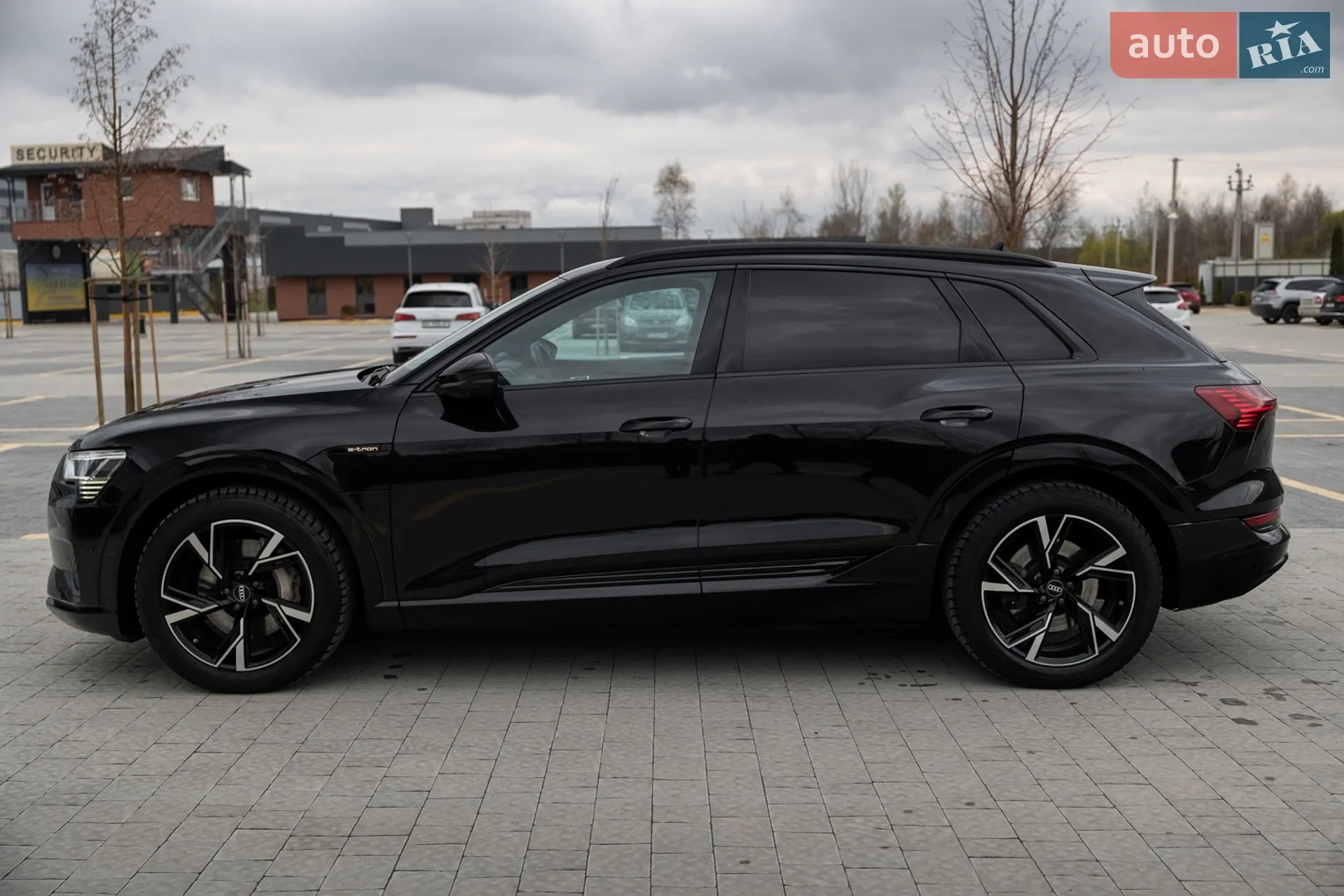 2021 Audi e-tron - мініатюра 12