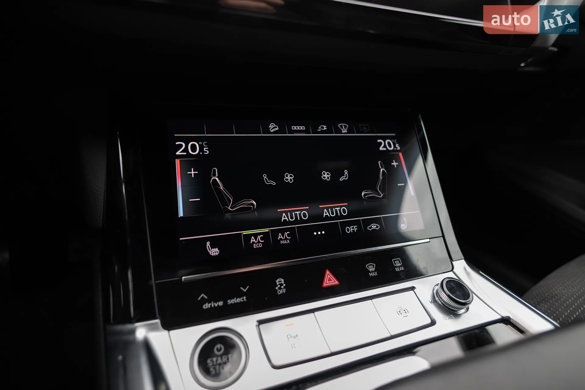2021 Audi e-tron - мініатюра 30