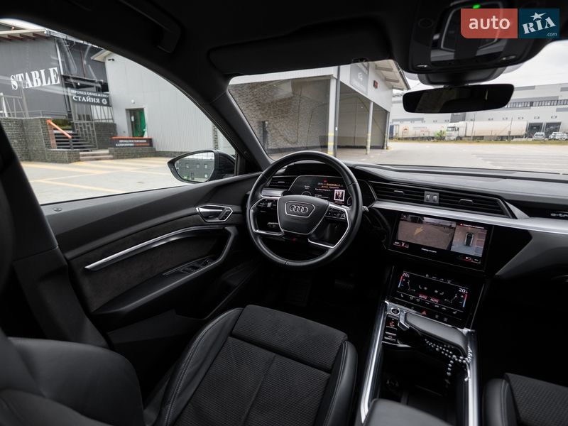 Позашляховик / Кросовер Audi e-tron 2021 в Львові
