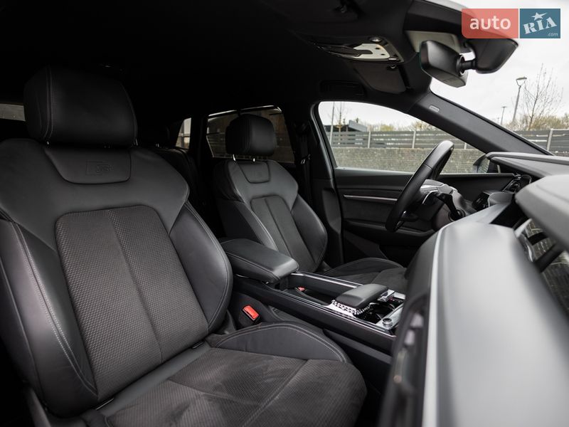Позашляховик / Кросовер Audi e-tron 2021 в Львові