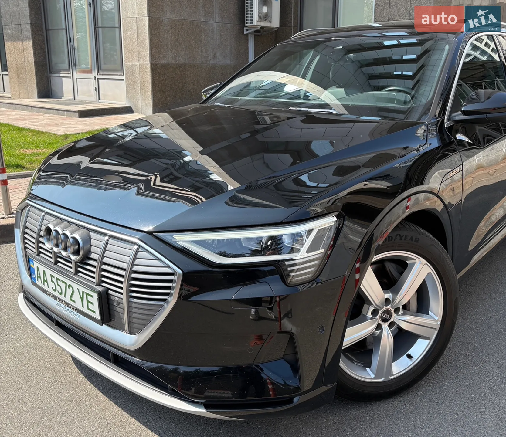 2020 Audi e-tron - мініатюра 6