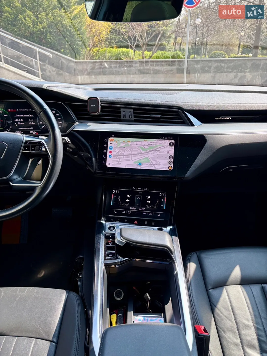 2020 Audi e-tron - мініатюра 24