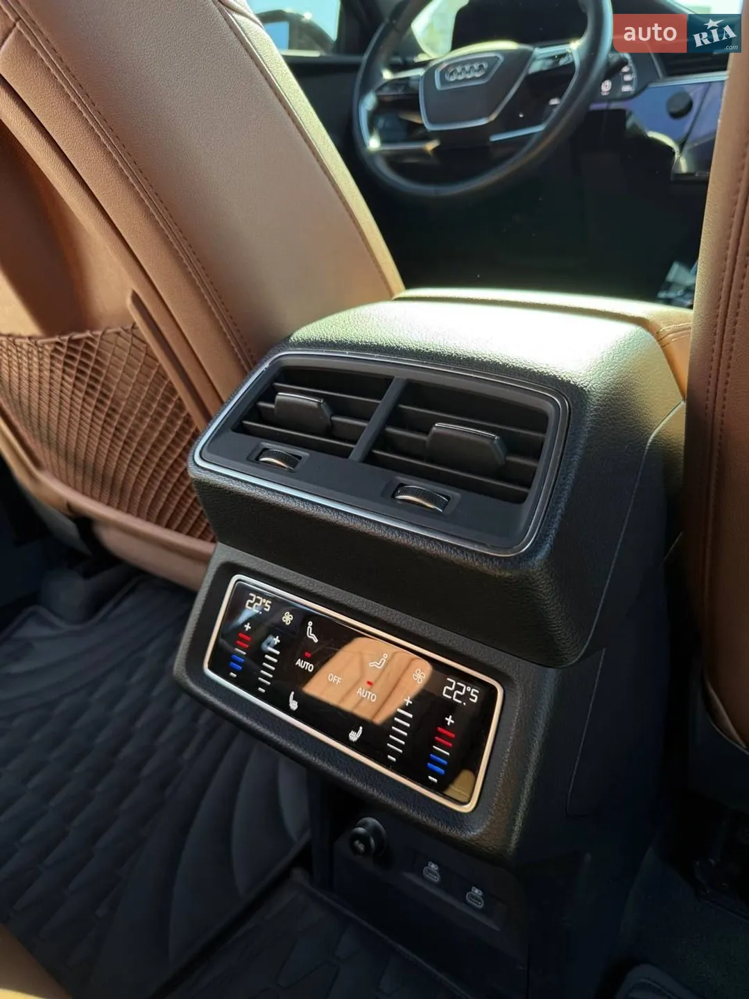 2021 Audi e-tron - мініатюра 9