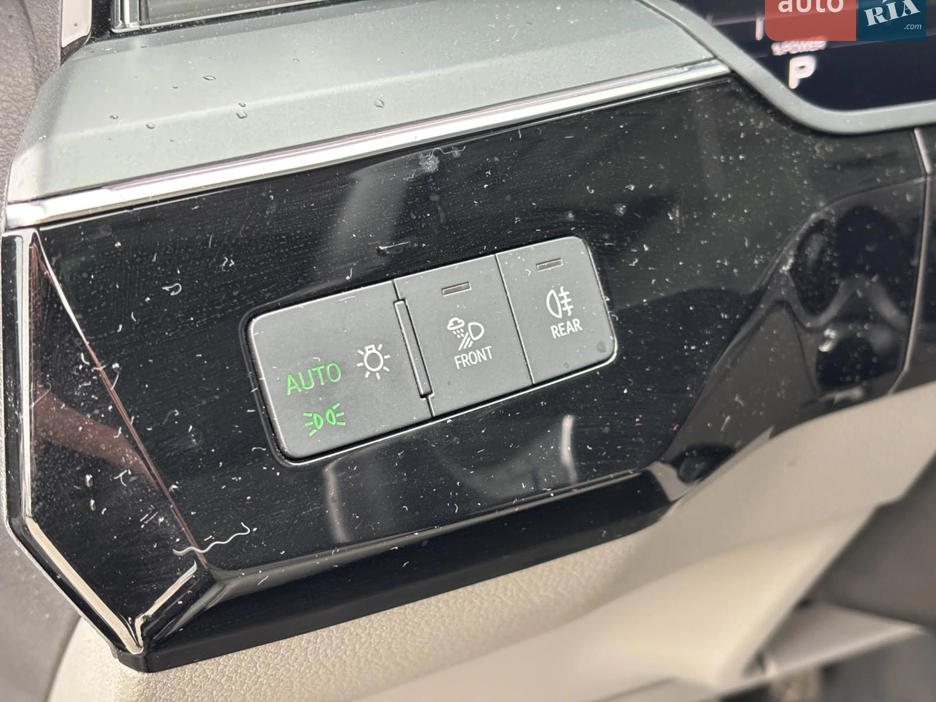 2021 Audi e-tron - мініатюра 21