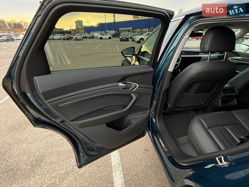 Внедорожник / Кроссовер Audi e-tron 2021 в Житомире