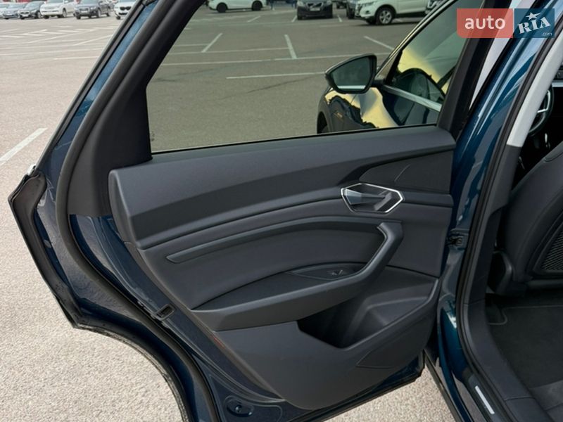 Внедорожник / Кроссовер Audi e-tron 2021 в Житомире