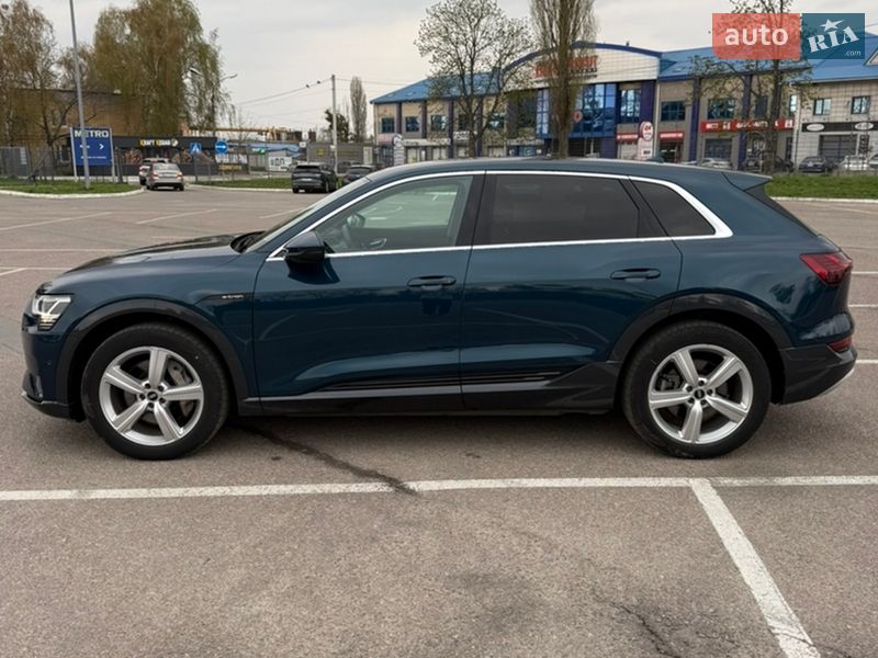 Внедорожник / Кроссовер Audi e-tron 2021 в Житомире