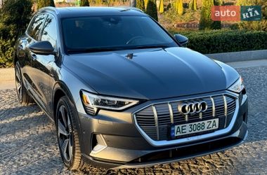 Позашляховик / Кросовер Audi e-tron 2019 в Дніпрі