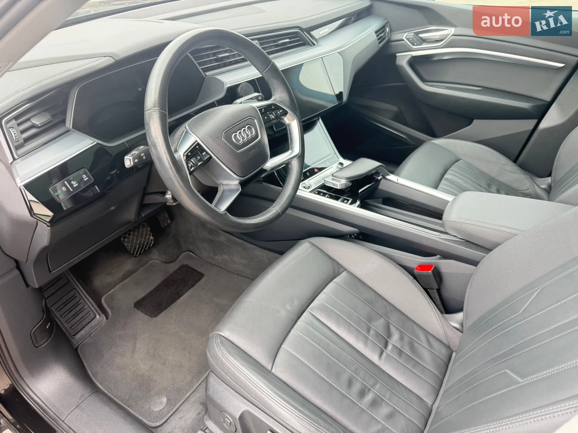2022 Audi e-tron - мініатюра 46