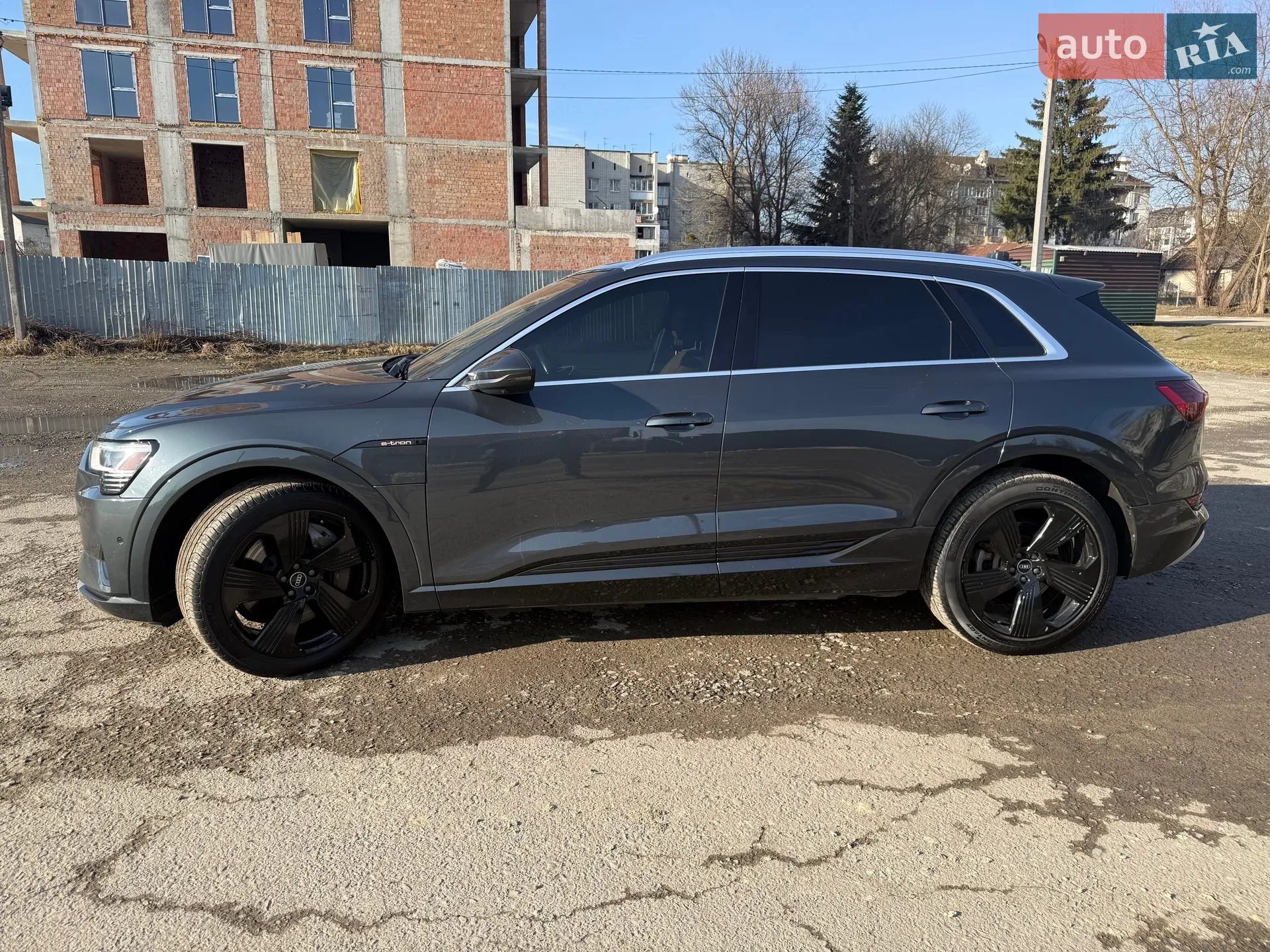 Audi e-tron 2019