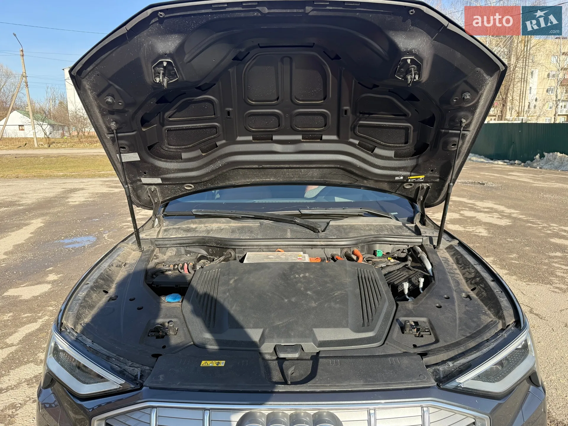 2019 Audi e-tron - мініатюра 21
