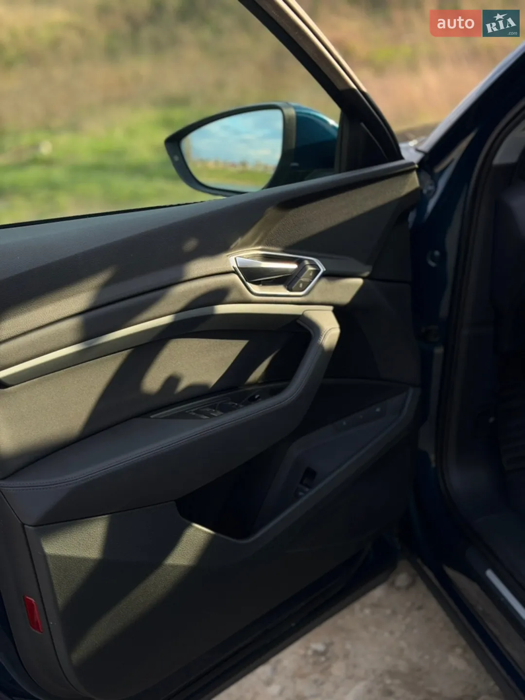 2019 Audi e-tron - мініатюра 20