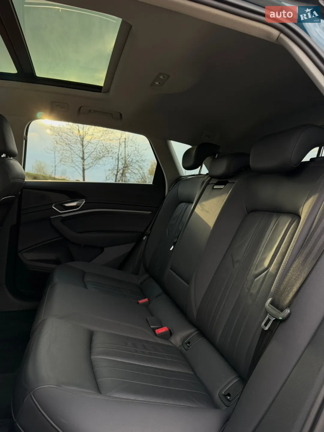 2019 Audi e-tron - мініатюра 29