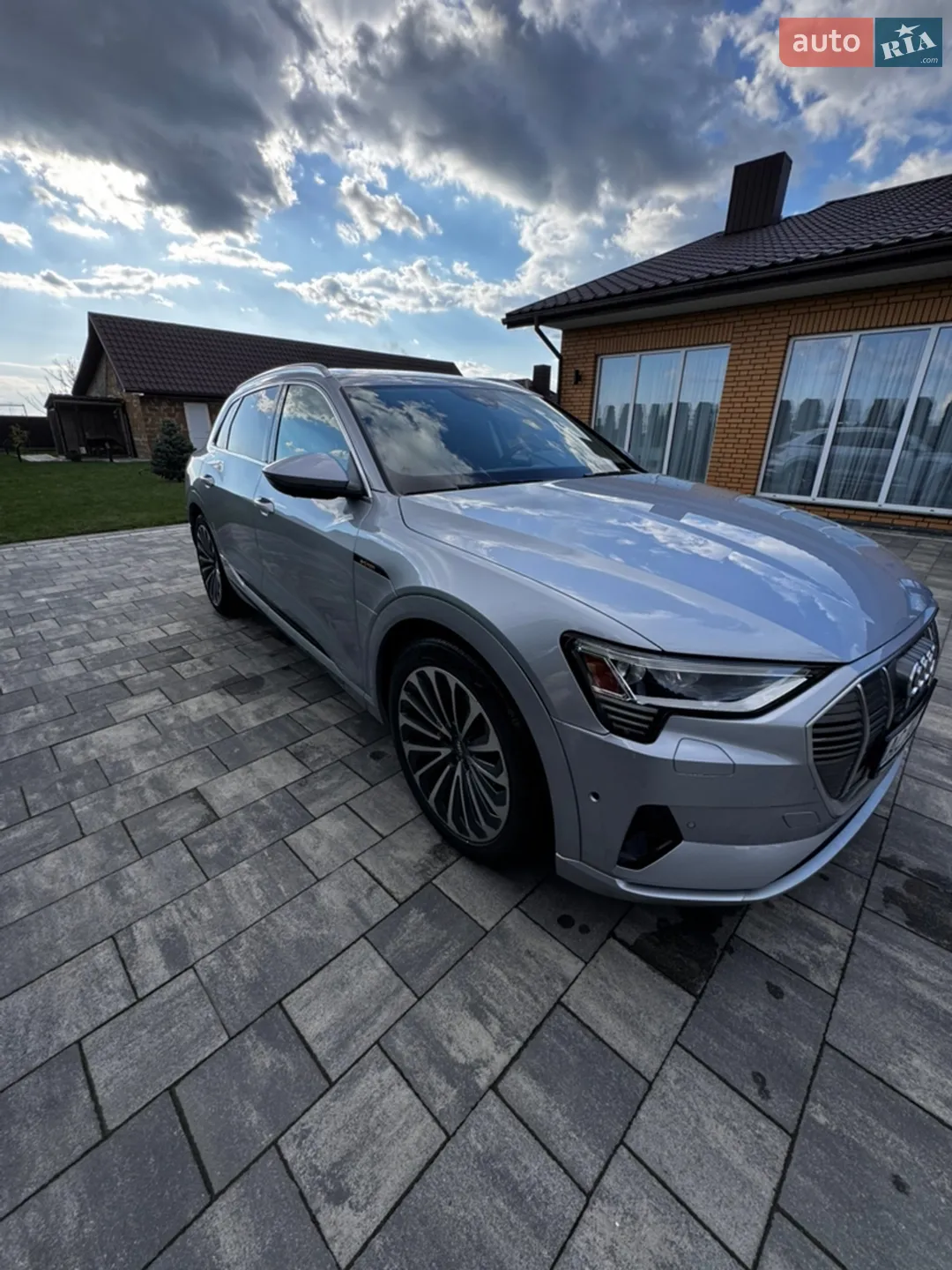 2019 Audi e-tron - мініатюра 6
