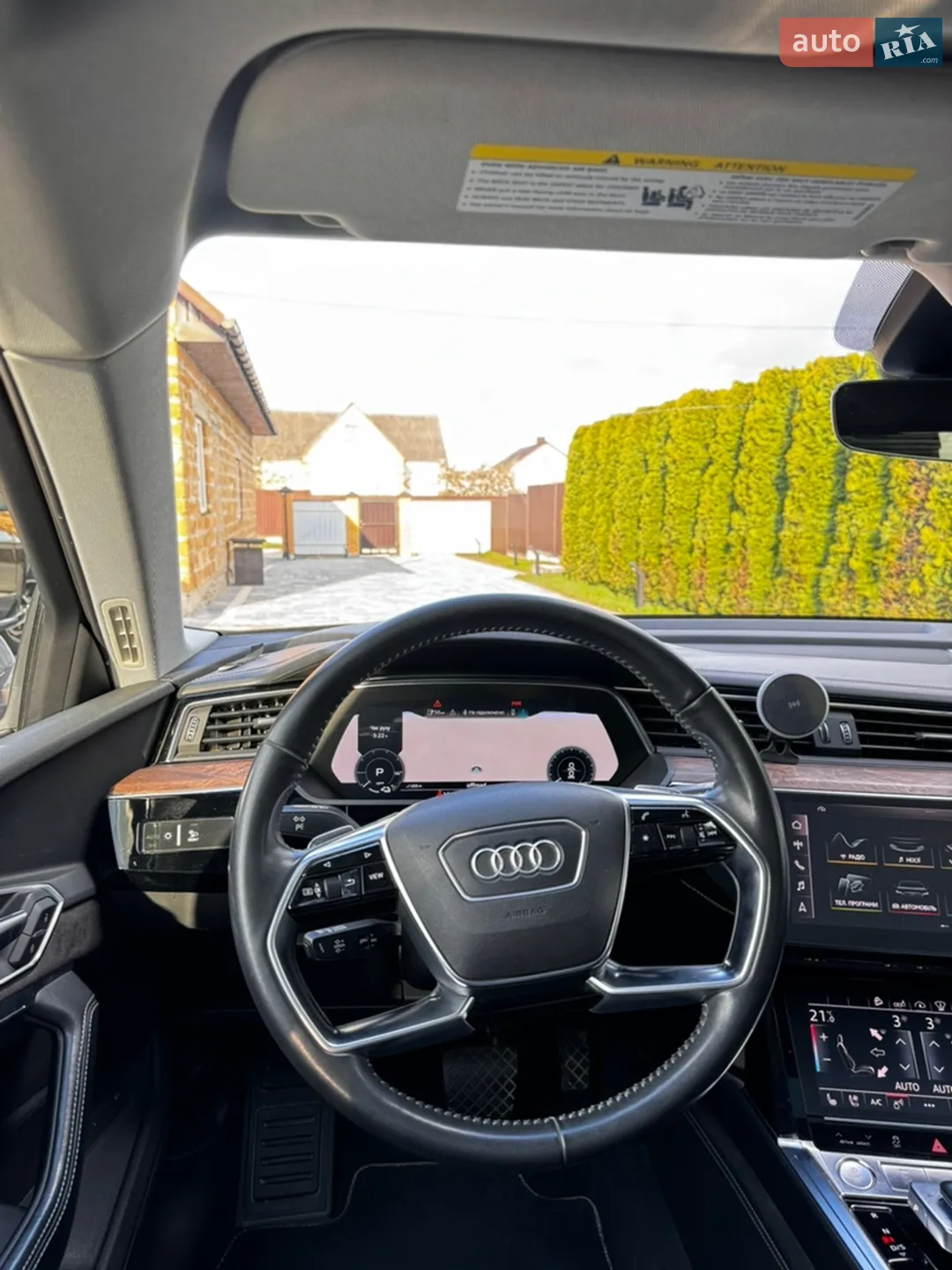 2019 Audi e-tron - мініатюра 21