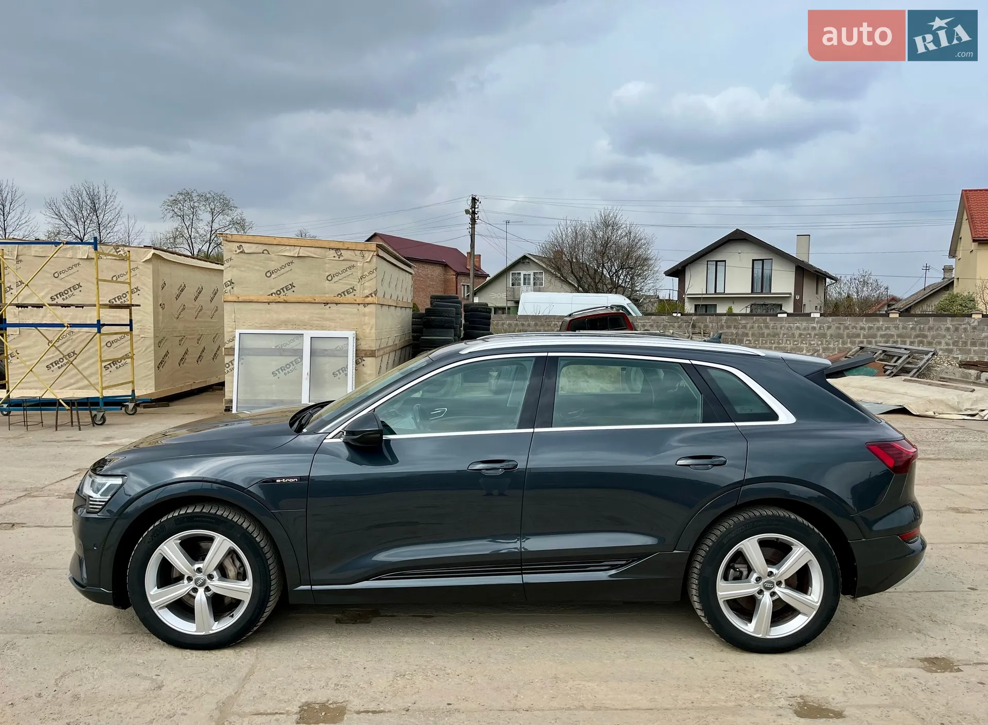 2020 Audi e-tron - мініатюра 16