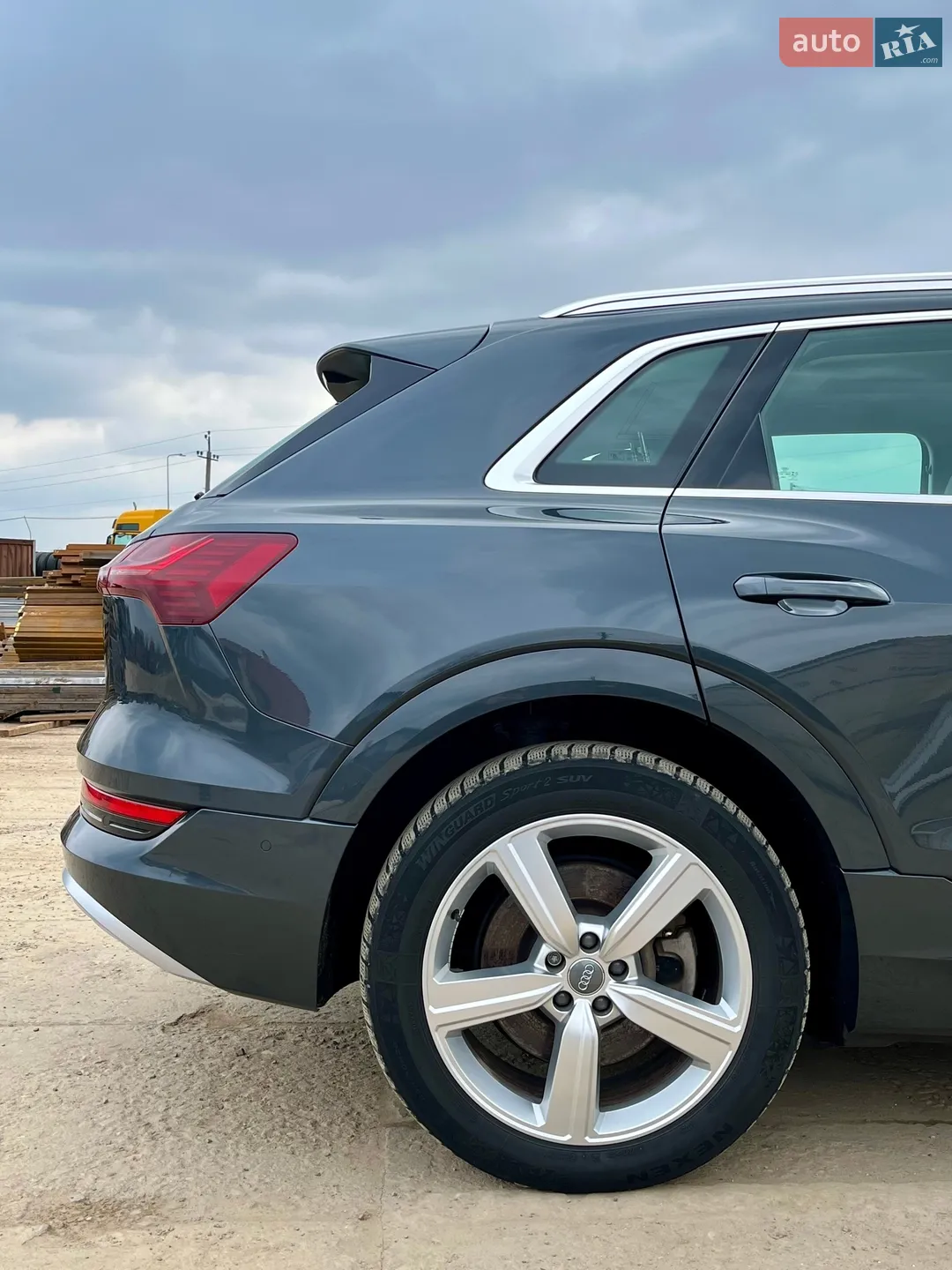 2020 Audi e-tron - мініатюра 35