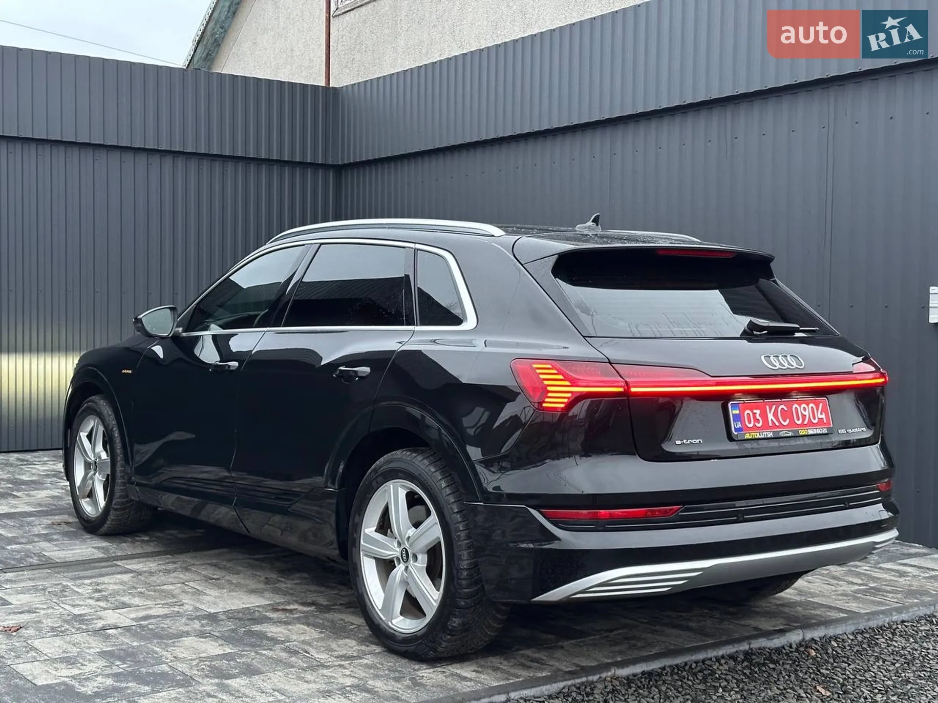 2020 Audi e-tron - мініатюра 16
