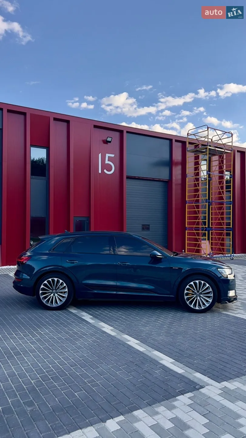 2020 Audi e-tron - мініатюра 5