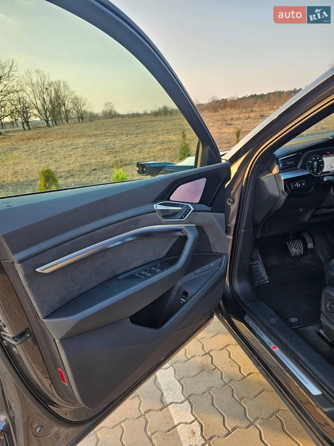 2021 Audi e-tron - мініатюра 8