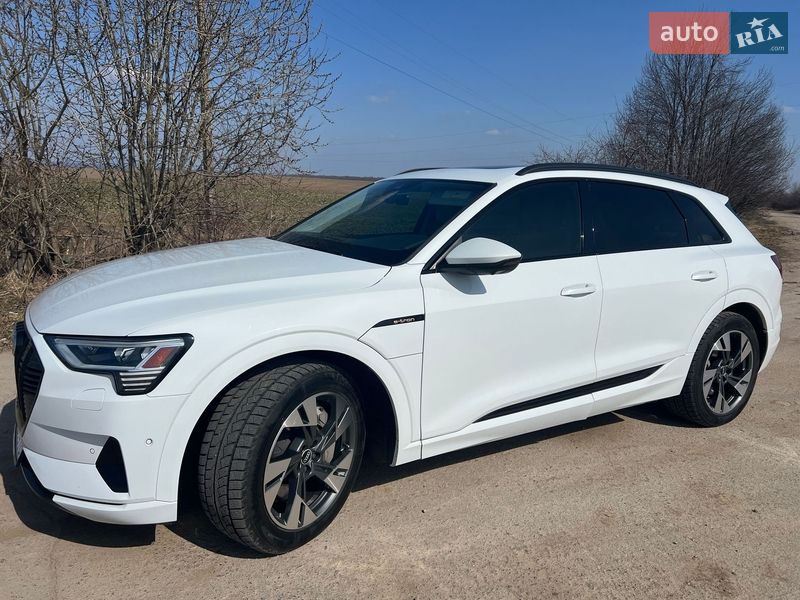 Внедорожник / Кроссовер Audi e-tron 2020 в Виннице