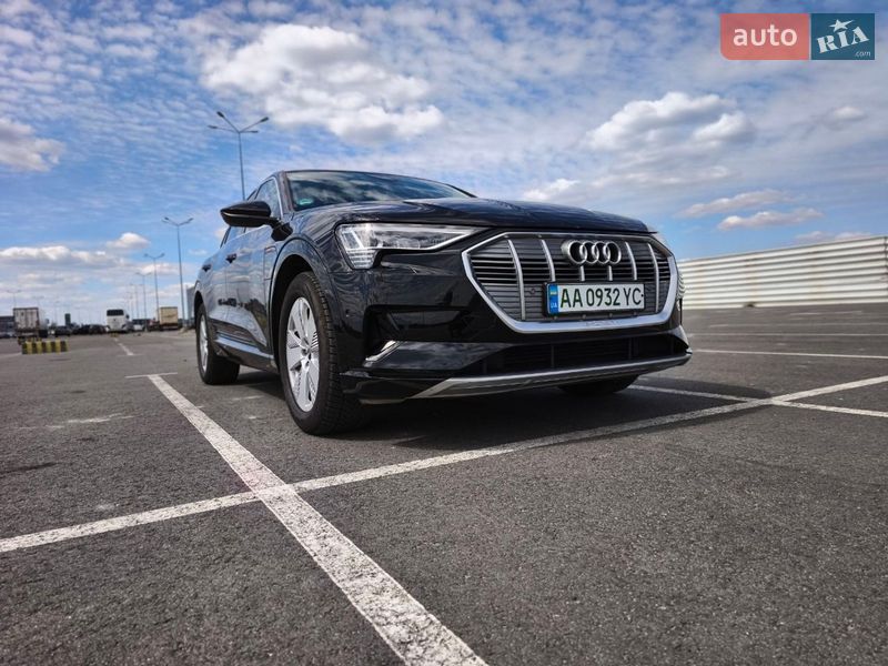 Внедорожник / Кроссовер Audi e-tron 2021 в Львове
