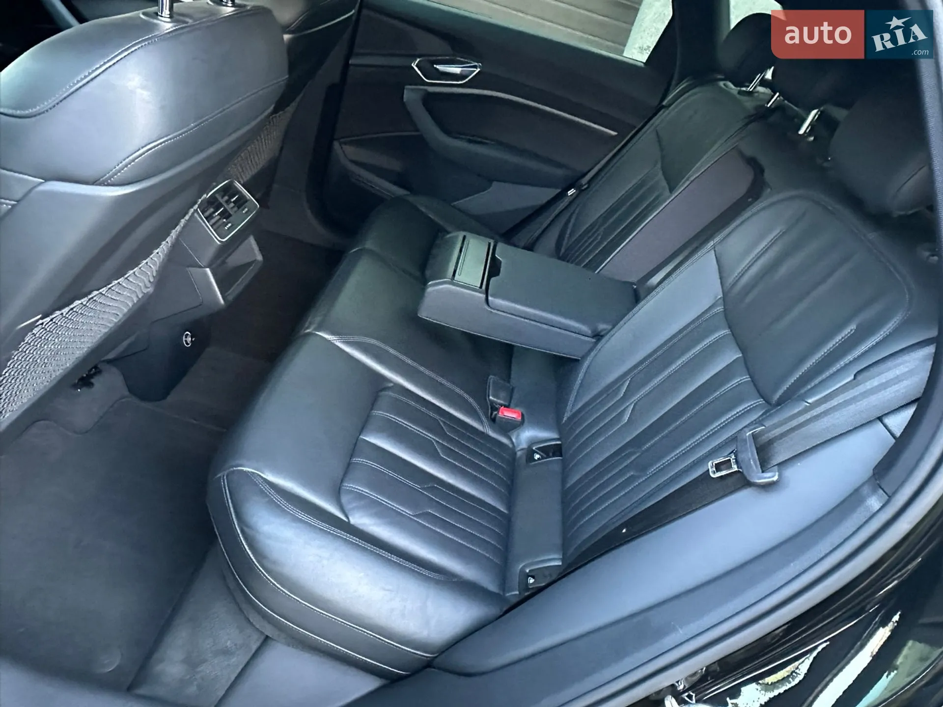 2019 Audi e-tron - мініатюра 37