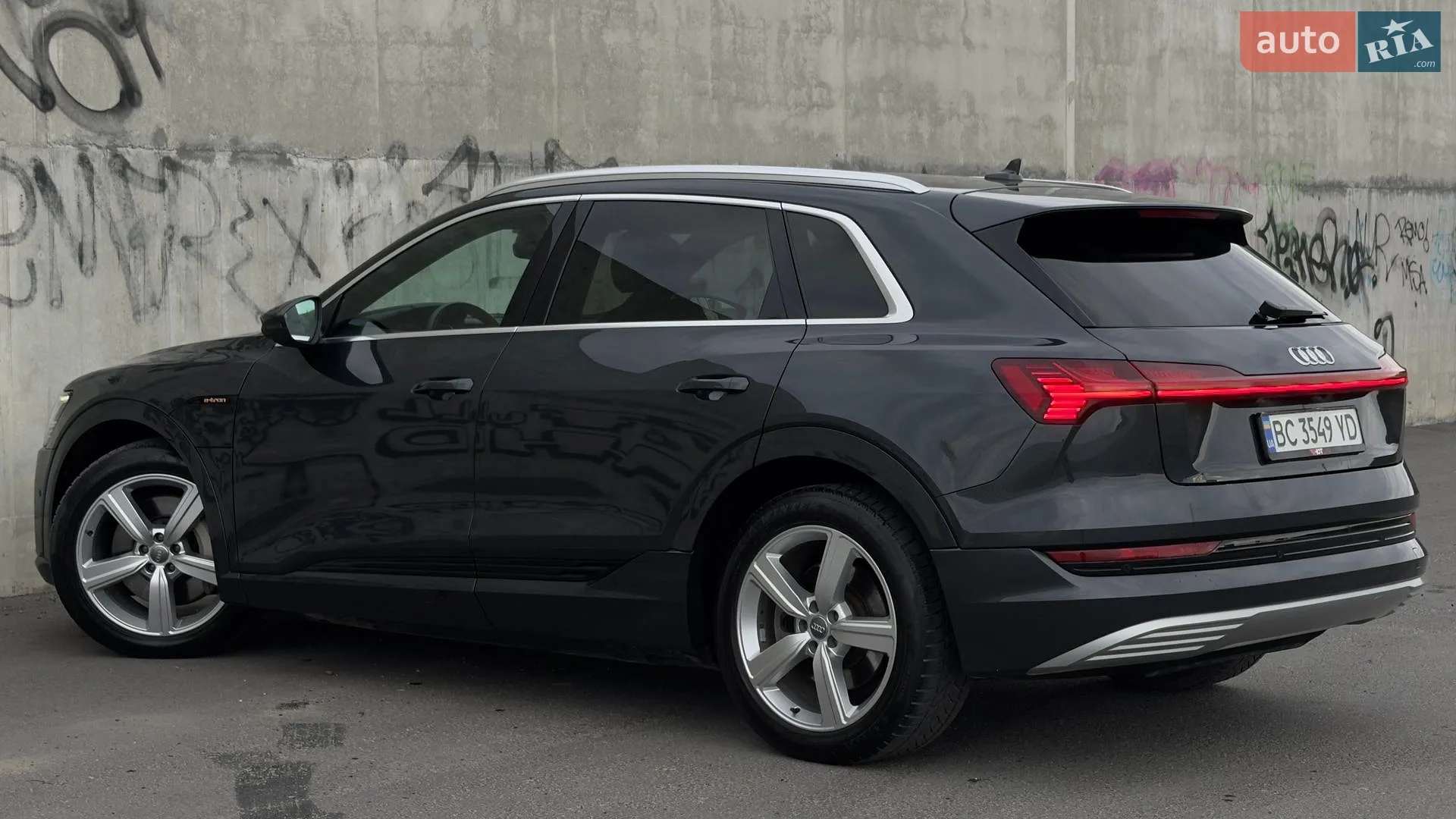 2020 Audi e-tron - мініатюра 20