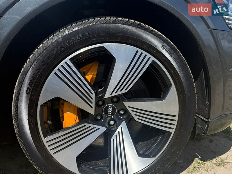 Внедорожник / Кроссовер Audi e-tron 2019 в Луцке